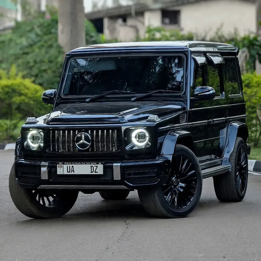 Black Mercedes-Benz G-Class from the Right Rides fleet